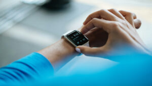 Read more about the article Wearable Health Devices Are Revolutionizing Personal Health and Fitness Tracking